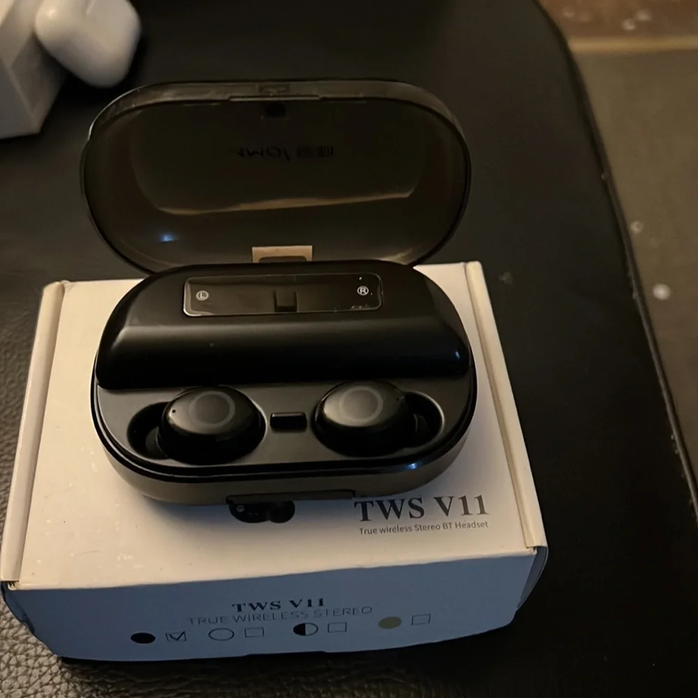 Ear plugs and charging accessories